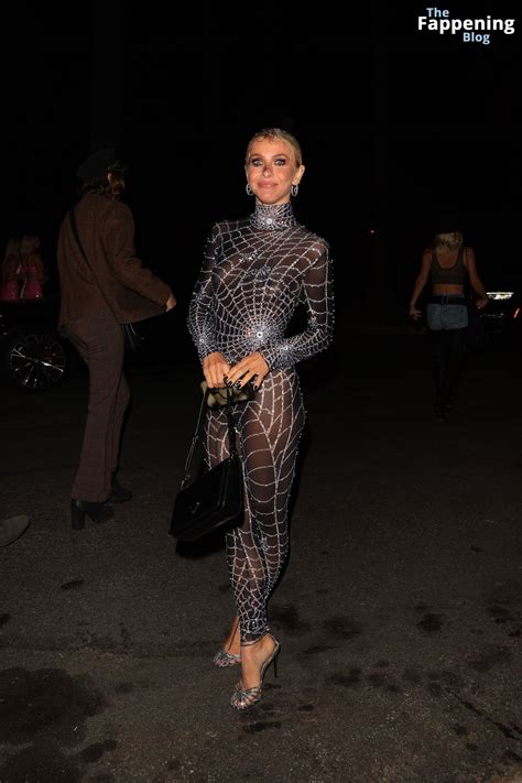 Julianne Hough Juleshough Ninadobrev Nude Leaks Photo 2553 TheFappening