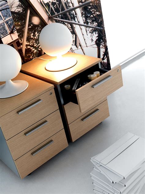 PRATIKO storage units & designer furniture | Architonic