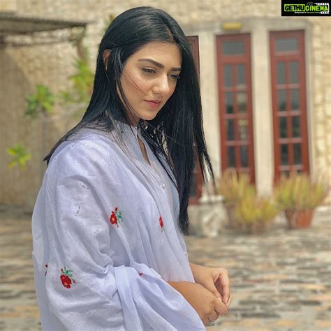 Sarah Khan Instagram 🌹 Islamabad Pakistan Gethu Cinema