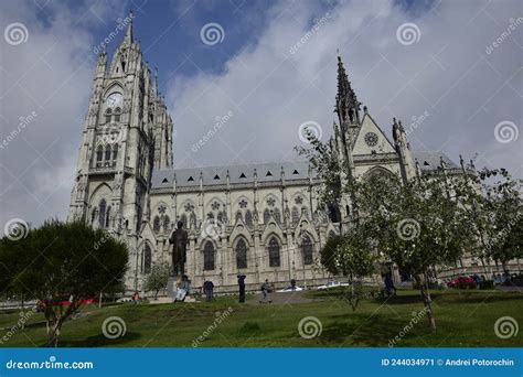 A Basílica Do Nacional é Uma Igreja Católica Romana Localizada No