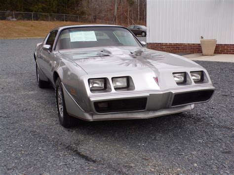 Una Mirada Detallada Al Legendario Pontiac Firebird Trans Am Mundicoche