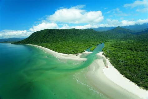 Port Douglas Great Barrier Reef Daintree Rainforest