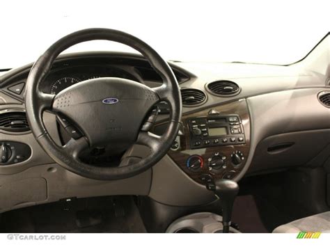 Ford Focus Zts Sedan Medium Graphite Dashboard Photo