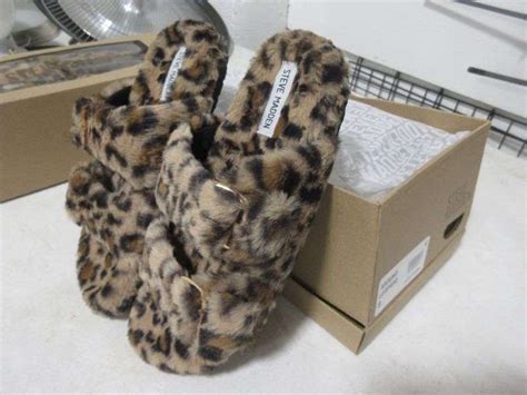 Steve Madden Around Leopard Slippers Size Prime Time Auctions Inc