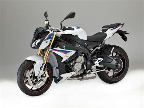 Naked Bike Bmw S R Meluncur Di Iims