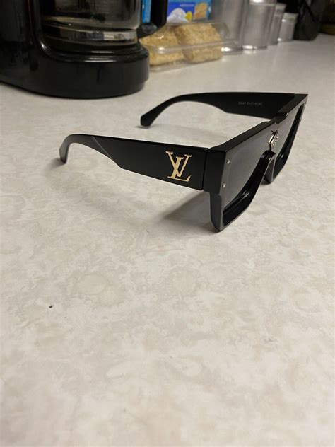 Louis Vuitton Z1165w 11 Millionaires Sunglasses Black Ebay