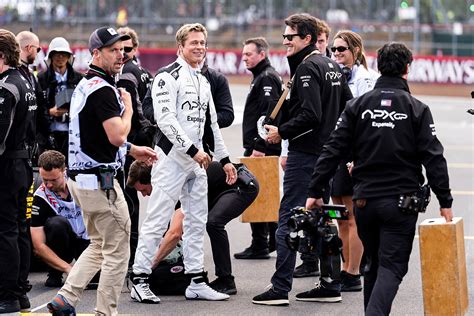 Brad Pitt In Pista A Silverstone Per Il Film Sulla F1 Nelle Sale Nel 2025