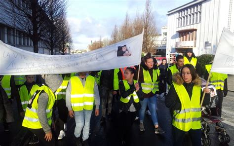 Lolesio Renvers Brest Personnes La Marche Blanche Le T L Gramme