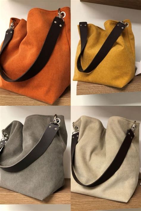 Des Sacs Hobo En Velours C Tel Et Cuir Pour Un Port Paule Ultra