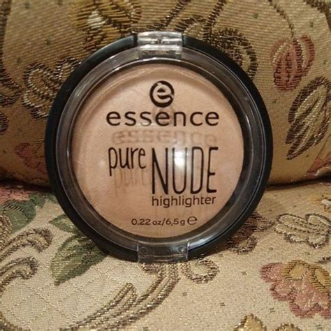 essence pure Nude highlitrer 6 5g 打亮餅 打亮 高光 蝦皮購物