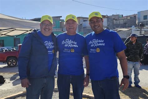 Rotarios De La Regi N Sureste Celebran Con Familias Del Poniente De