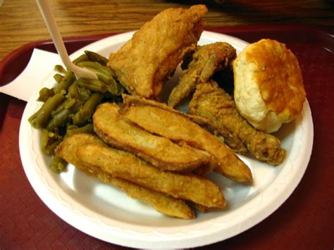 Lee’s Famous Recipe - Rock Hill, SC | Review & What to Eat