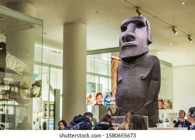 157 Moai Museum Images, Stock Photos & Vectors | Shutterstock