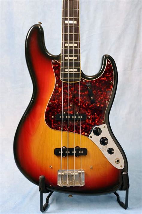 Sold 1972 Fender Jazz Bass Excellent Condition