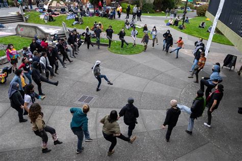 Cal Poly Humboldt students in CA protest for Gaza ceasefire | Sacramento Bee