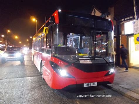 Sullivan Buses AE27 Operating Garage SM South Mimms Jimster1501