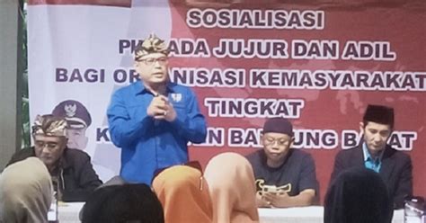 Pamriadi Serahkan Formulir Pendaftaran Balon Bupati Ke Dpc Pdi