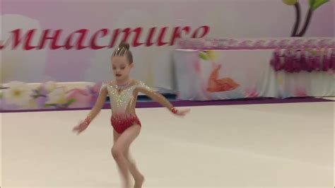 первый танец. Дарина 2018г.р. - YouTube