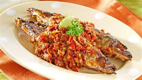 Resep Dan Cara Membuat Ikan Asap Masak Rica Rica Menu Yang Dijamin