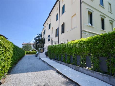 Vendita Appartamento Treviso Quadrilocale In Viale Luigi Luzzatti