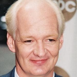 Colin Mochrie - Bio, Facts, Family | Famous Birthdays