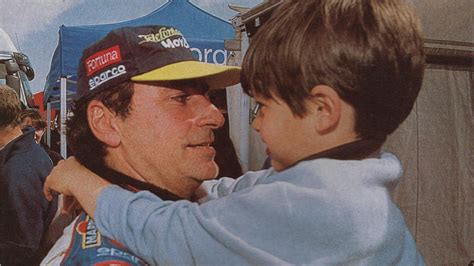 Quién Es Carlos Sainz El Piloto Que Le Ganó A La Sombra De Su Padre Y