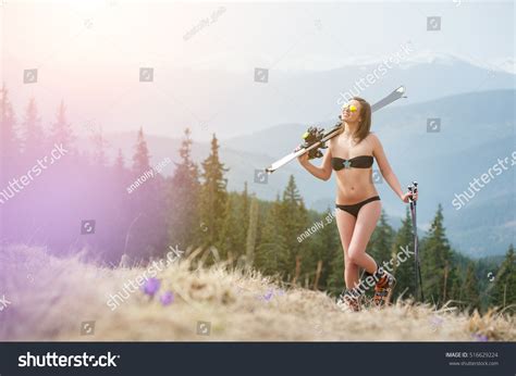 Sexy Naked Girl Skier Enjoying Warm Stock Photo 516629224 Shutterstock