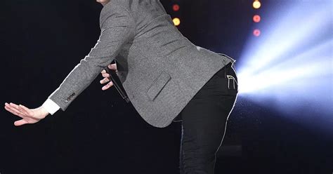 Olly Murs Avoids Sex On First Date And Regrets One Night Stands Mirror Online