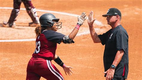 South Carolina Softball Falls To Texas Aandm 3 2