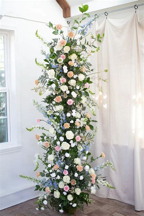 DIY Floral Pillars For Your Ceremony Wedding Pillars Diy Wedding