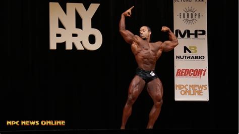 Ifbb Pro League Mens Classic Physique Pro Rickey Moten Posing Video