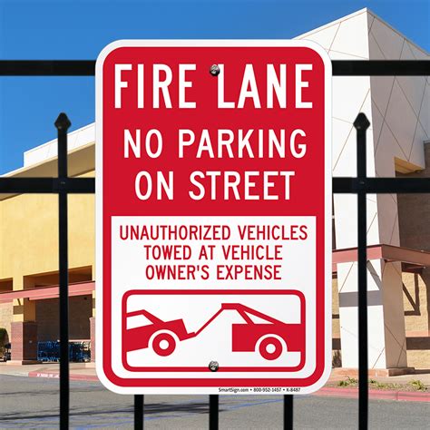 Fire Lane No Parking On Street Sign