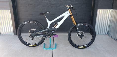 2019 Yt Tues Cf Pro Race 275 Size Large For Sale