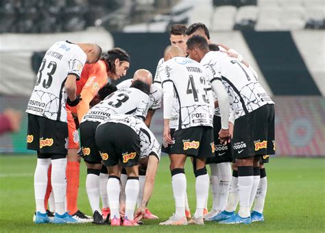 Corinthians enfrenta a Chapecoense fora de casa pelo Brasileirão