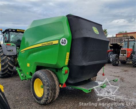 John Deere V451R Round Baler