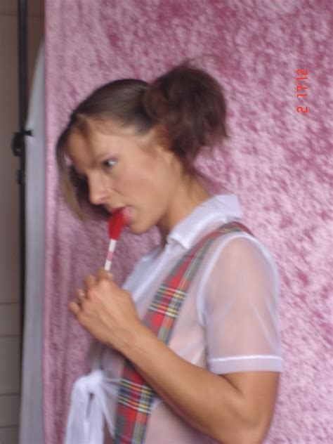 Naked Sarah De Herdt Added 07 19 2016 By Gringojc