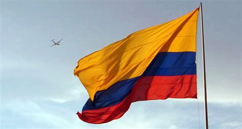 Colombia Flag | Colombia Travel Guide