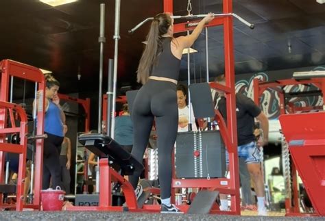Super Hott Ass In Tight Leggings At The Gym Forum