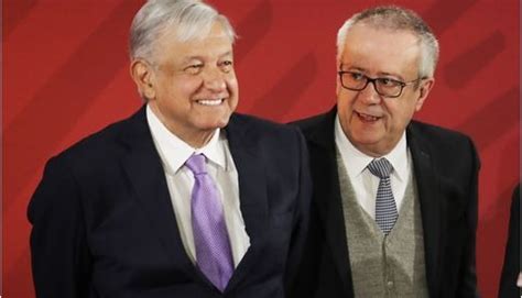 Amlo Lamenta Fallecimiento De Carlos Urz A