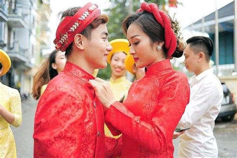 Ngắm ảnh ăn hỏi độc đáo của hot boy TDDC Phạm Phước Hưng VTV VN