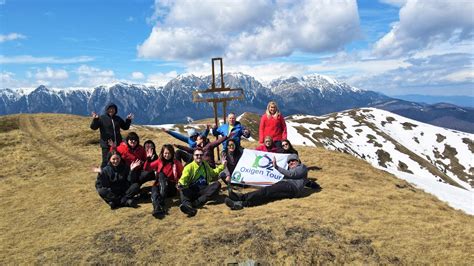 Excursie Munte Varful Cazacu Oxigentour Ro