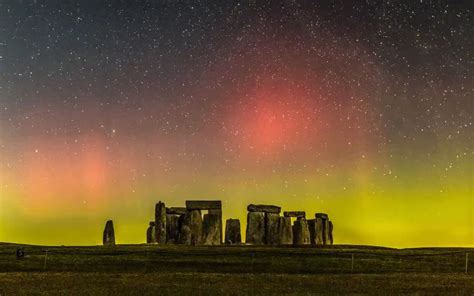 Cuando El Rtico Desciende Al Sur Auroras Boreales Iluminan El Reino Unido