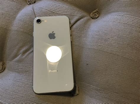 Apple iPhone 8 64go Téléphone Débloqué Gris Sidéral en très bon état