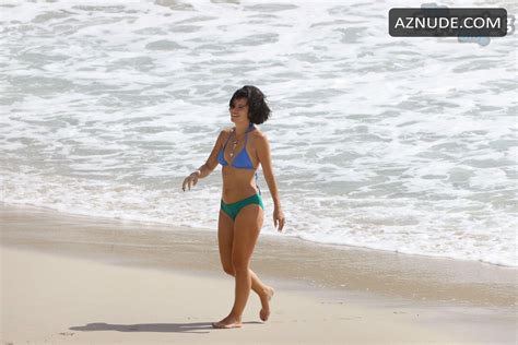 Lily Allen Sexy Shows Off Her Beautiful Body In A Hot Bikini At The Beach With David Harbour In