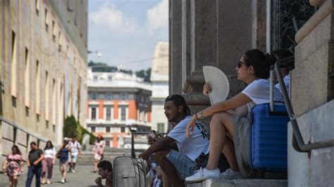 Genova Sesto Giorno Di Bollino Rosso Per Caldo Boom Di Malori E