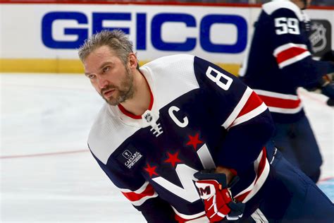 Alex Ovechkin Scores 800th Career Goal