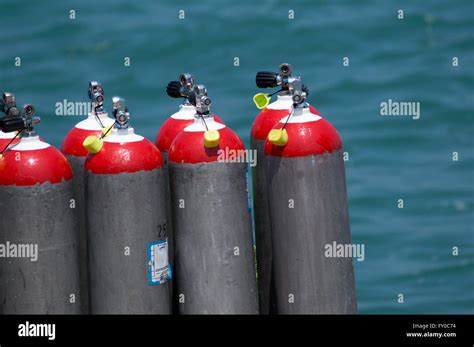 Scuba Equipment Hi Res Stock Photography And Images Alamy