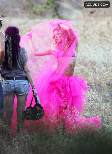 Shakira Sexy In A Pink Skirt And Bikini Top During Photoshoot In Ibiza Spain AZNude