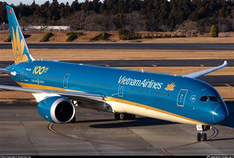 Vn A Vietnam Airlines Boeing Dreamliner Photo By Jhang Yao