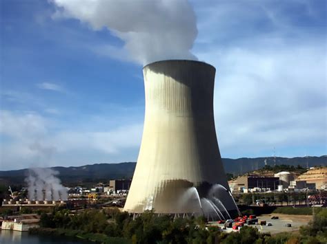 La central nuclear de Ascó I hace una parada no programada sin